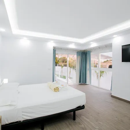 Elite: Your Private Haven Of Prestige Holiday home
